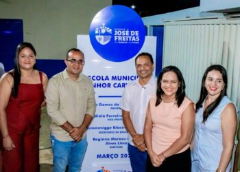 Prefeito Pedro Gomes entrega reforma e modernização da Escola Senhor Carvalho