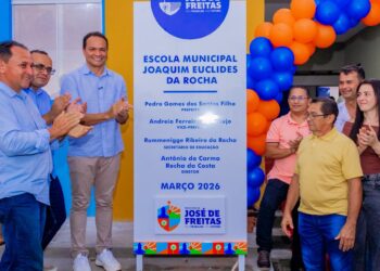 Prefeito Pedro Gomes entrega reconstrução de mais uma escola em José de Freitas